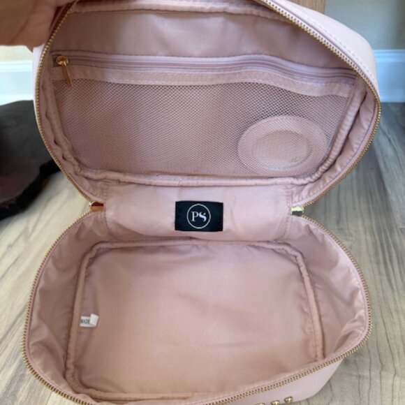 Pretty Simple Madelyn Bow Makeup Bag - Soft Pink NWT - Picture 5 of 7